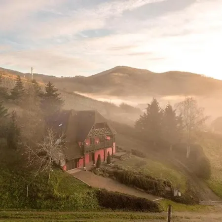 Дом отдыха Les Terrasses D'albe 6p Montages & Vignes